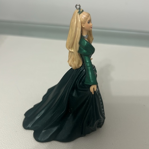 NWT Barbie collector’s series Celebration ornament special 2004 edition - Picture 10 of 15